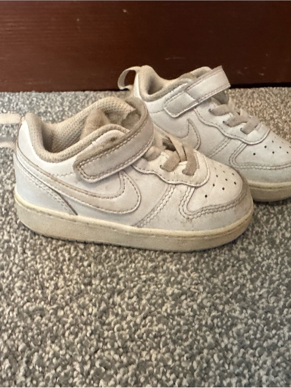 Nike Kids White Velcro Low-Top Sneakers
